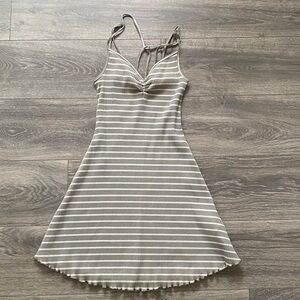 Abercrombie & Fitch Gray and White Ribbed Top